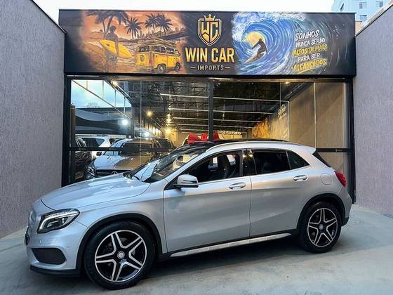 MERCEDES-BENZ GLA 250 2.0 16V TURBO GASOLINA SPORT 4P AUTOMÁTICO MERCEDES-BENZ GLA 250 2.0 16V TURBO GASOLINA SPORT 4P AUTOMÁTICO